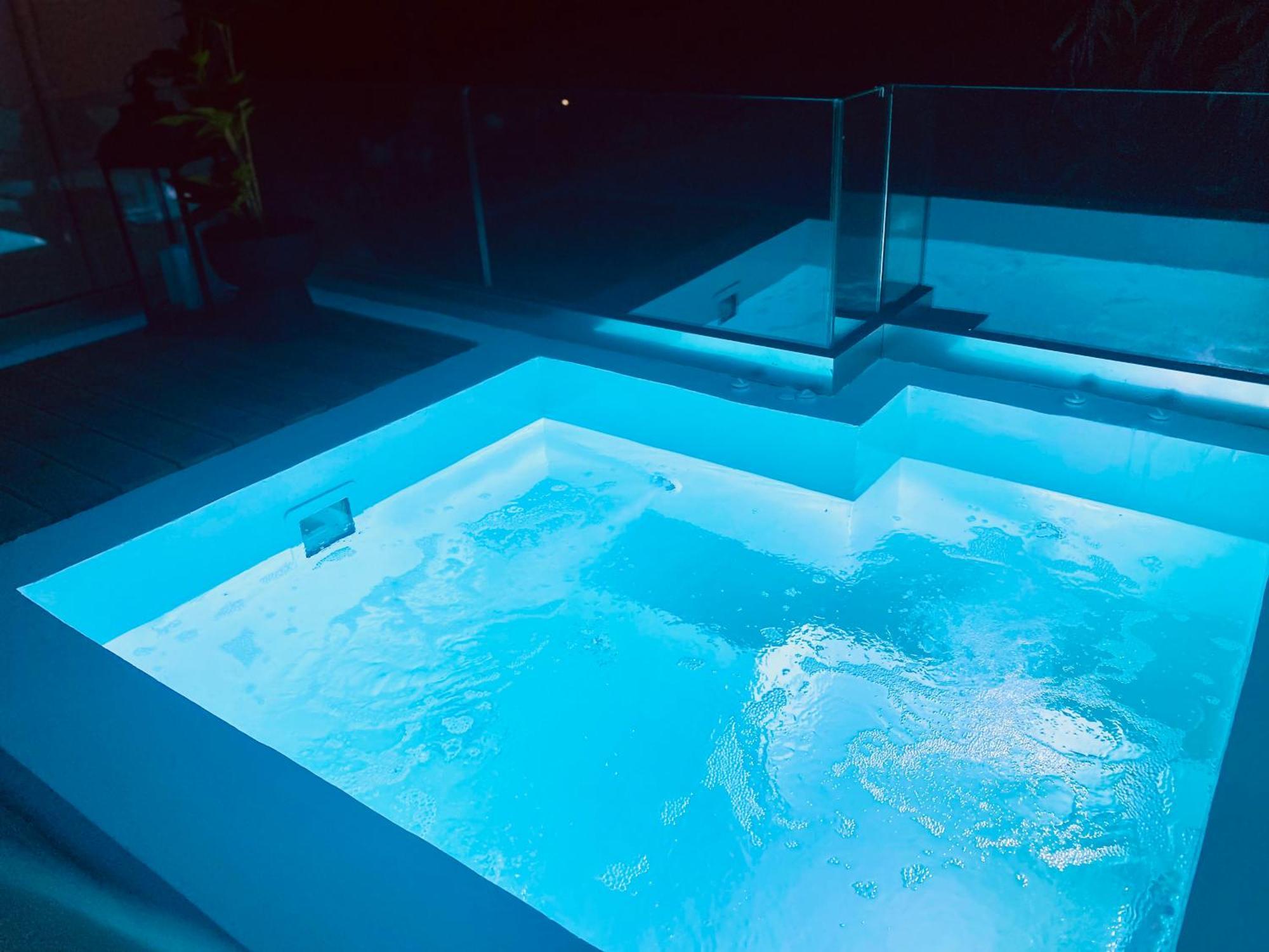 Theros Luxury Apartment 아크앤젤로스 외부 사진
